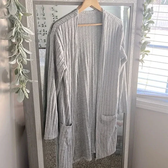 Ribbed knit cardigan - Picture 3 of 4